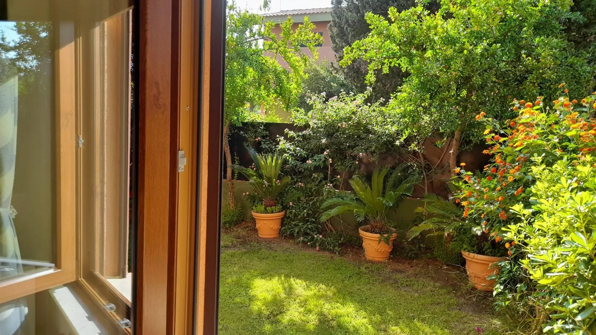 Casa Vacanza Appartamenti Al Mare カポテッラ 0*,