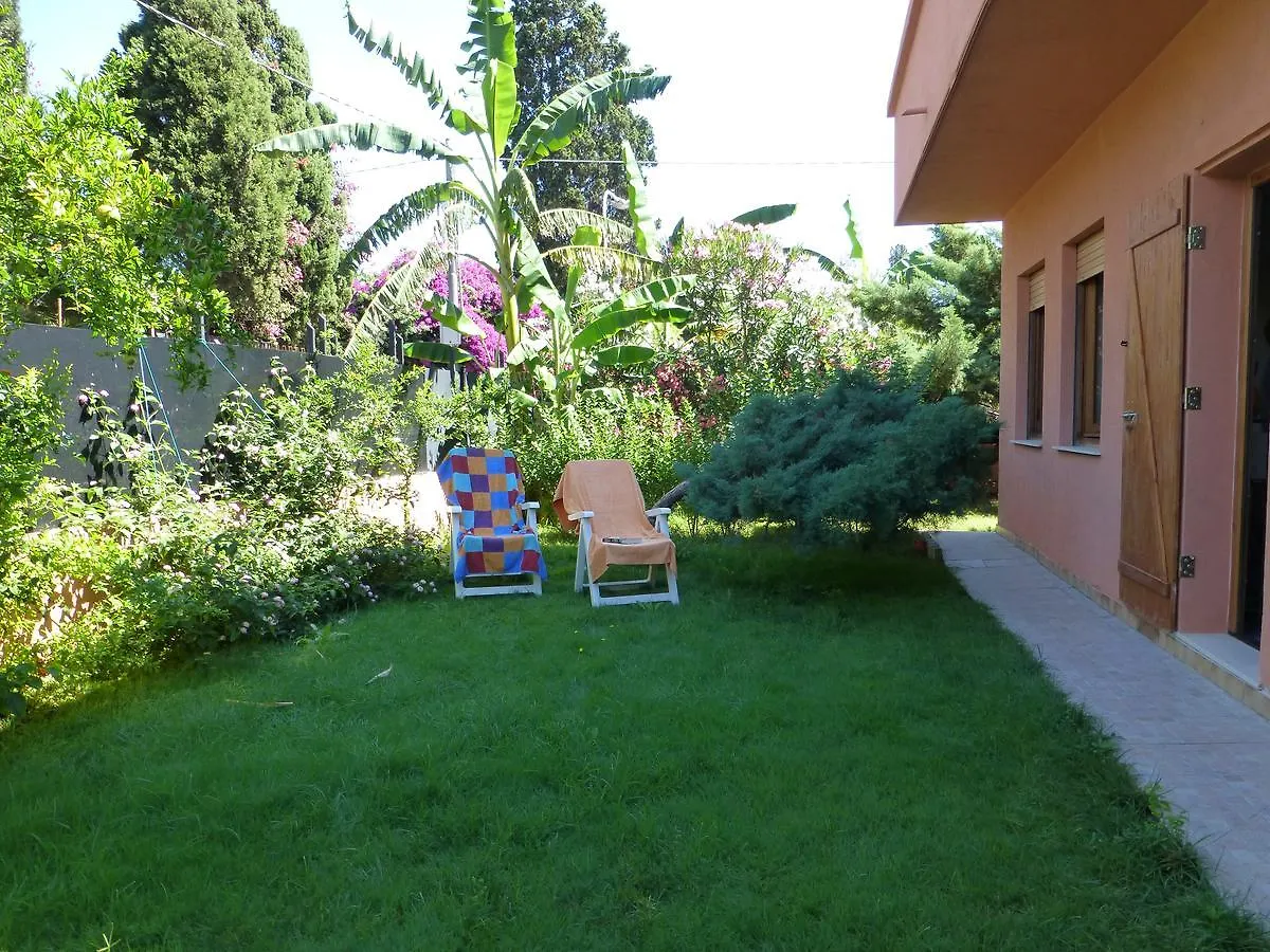 アパート Casa Vacanza Appartamenti Al Mare カポテッラ